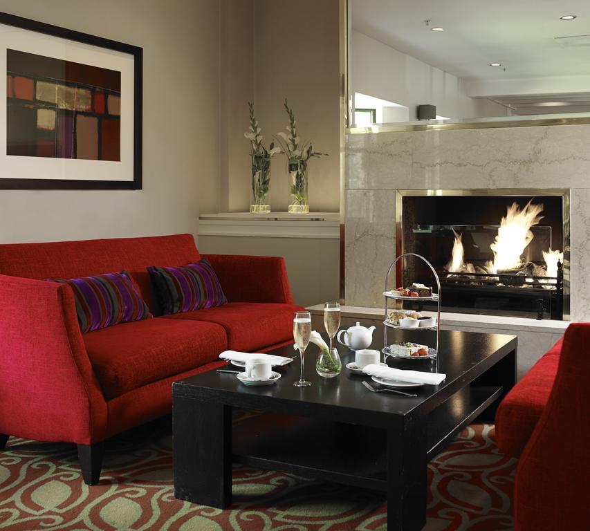 Delta Hotels By Marriott Cheshunt Броксборн Екстериор снимка