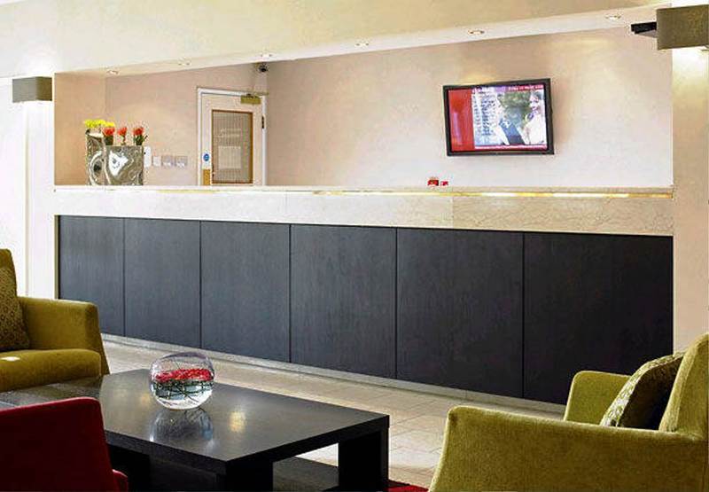 Delta Hotels By Marriott Cheshunt Броксборн Екстериор снимка